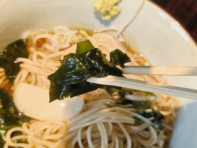 トッピングのわかめ