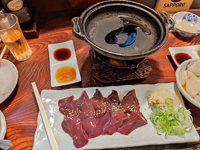 極上レバの陶板焼き
