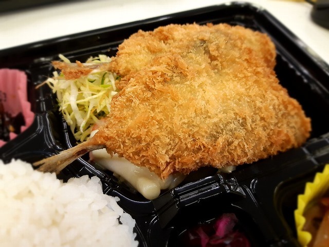 アジフライ弁当