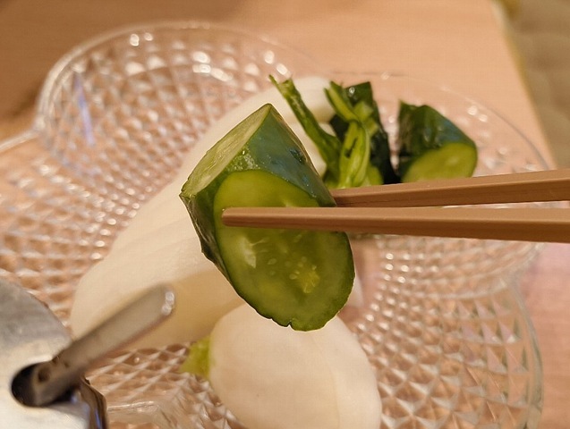 ぬかずけを食べる