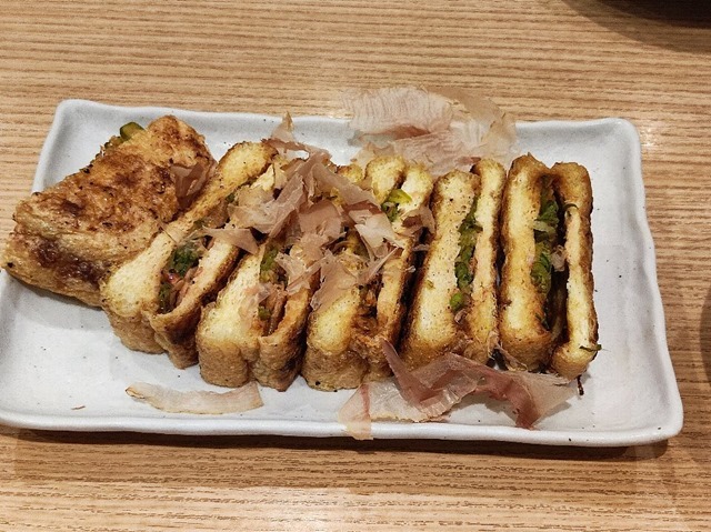 栃尾のジャンボ油揚げ
