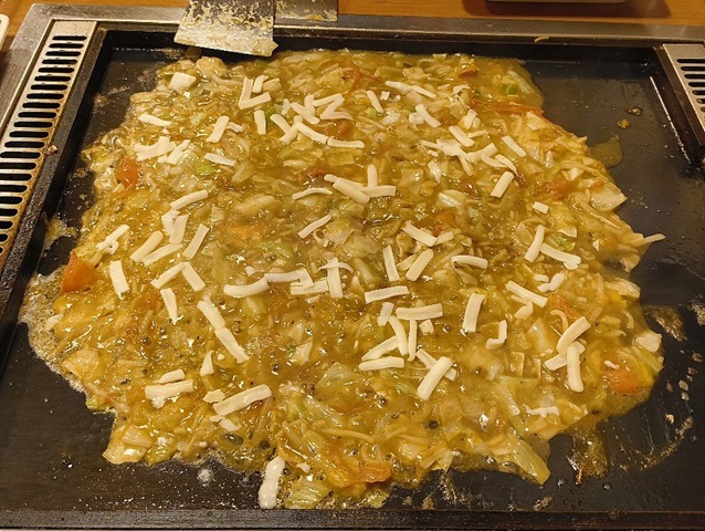 トマト・カレーもんじゃ（チーズ付き）