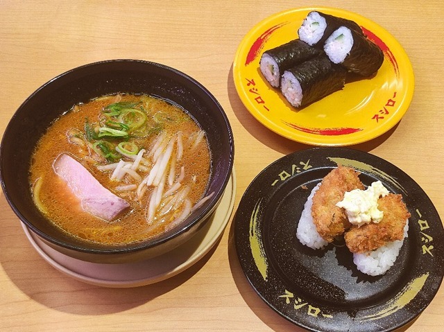 新潟味噌ラーメンとえびきゅうマヨ細巻と国産カキフライたくあんタルタルソースがけ