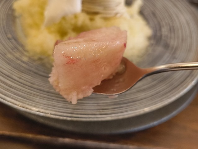 桃をもらって食べた