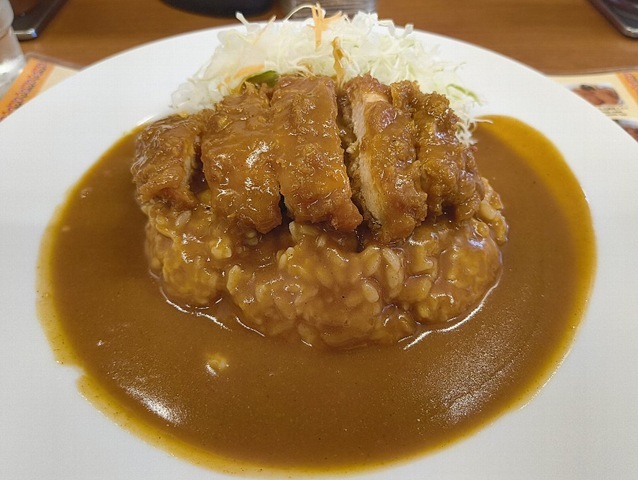 カツカレーライス半分 サラダ付き