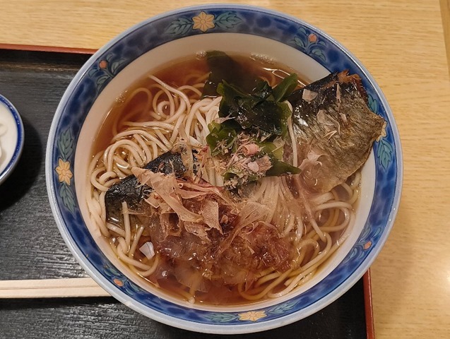 琴富貴のにしんそば