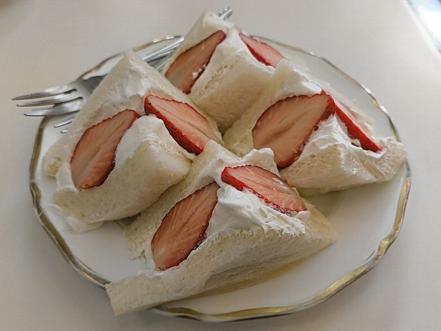 きせつのフルーツサンド（いちご）