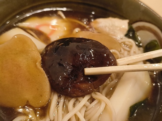 椎茸もあるでよ（笑）