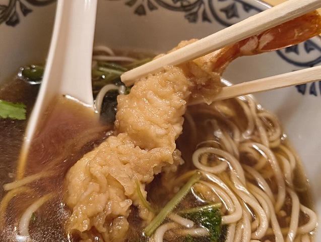 海老天を食べる 海老天を食べる