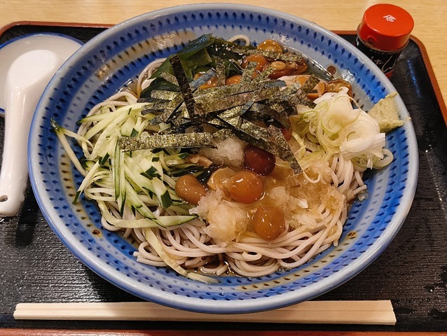 冷しなめこおろし