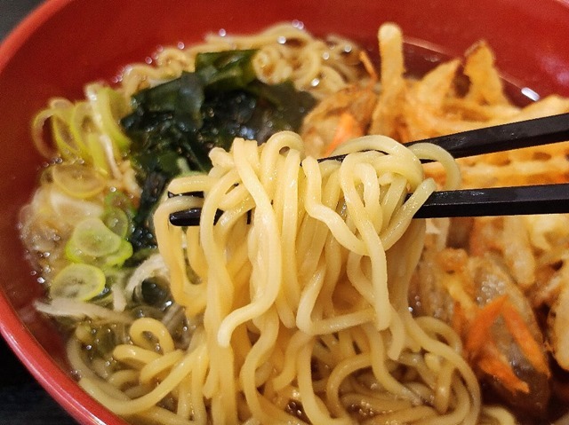 ラーメンを食べる