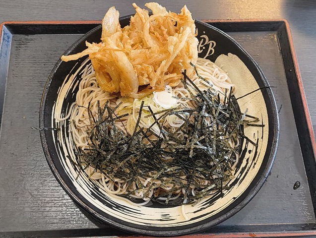 ぶっかけ冷し野菜かきあげざるそば（大盛）