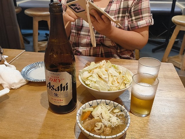 ビールともつ煮とおとうし