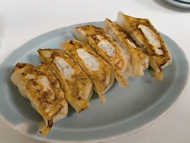 先ずは餃子だ