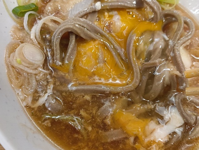 たまごを散らす