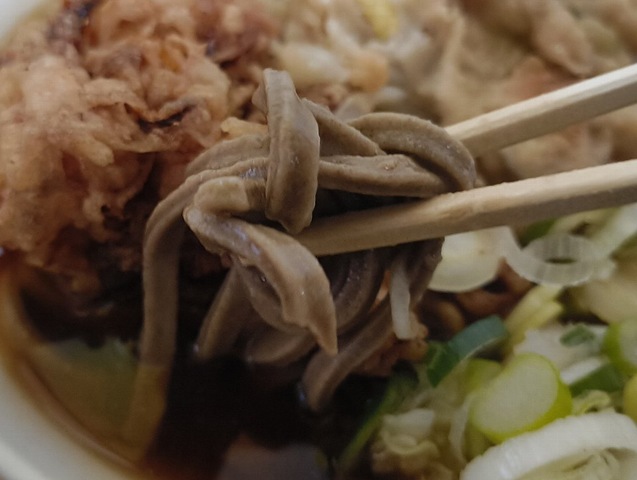 ゲソ天をめくって漸く蕎麦の存在を確認したのだ