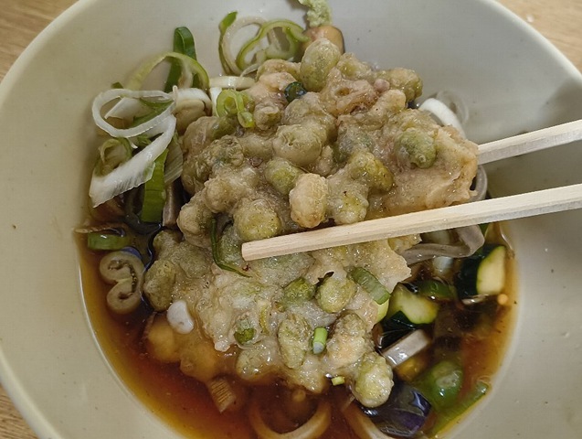 枝豆天を食う