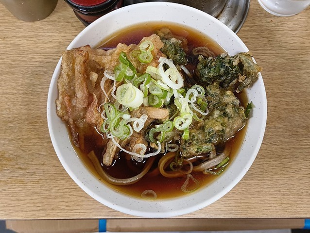 太そば（小盛）＋春菊天＋ごぼう天