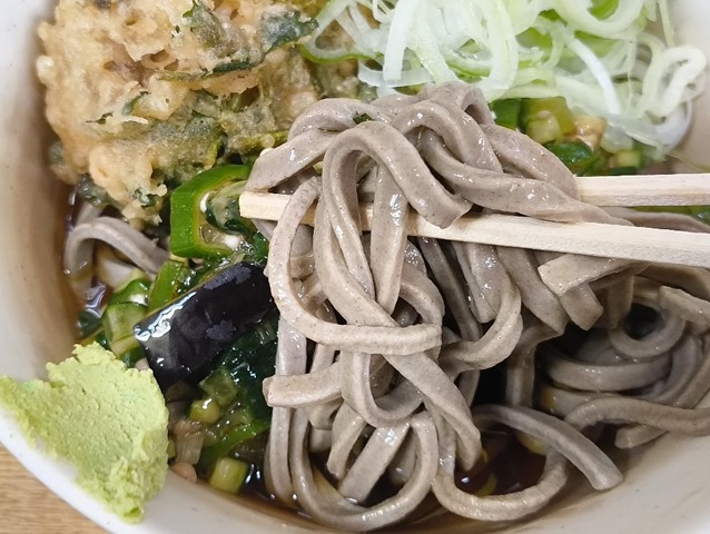 太そばを手繰る