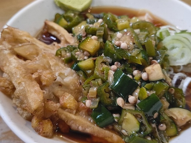 山形だしとじゃがいもとコーンのかき揚げ