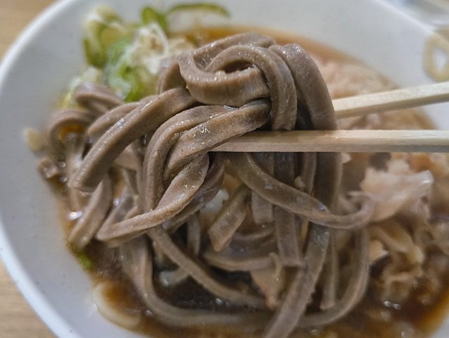 太そばを手繰る