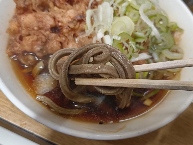 太そばを手繰る