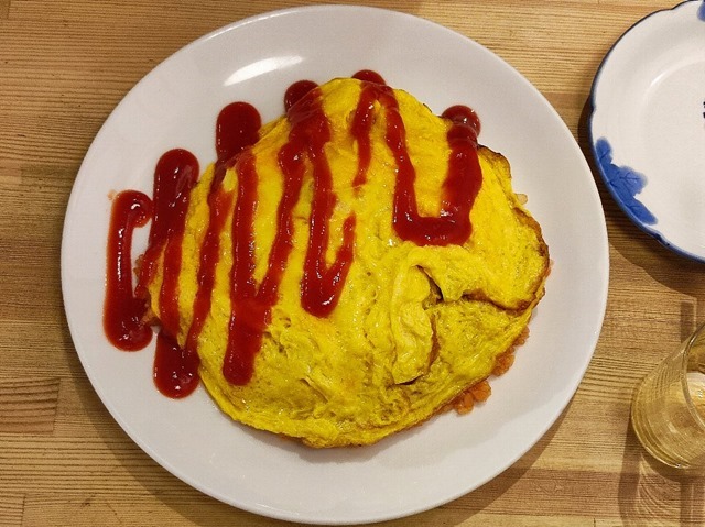 スタンド 浅草2丁目食堂のオムライス