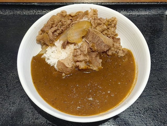 牛魯珈カレー（ご飯少なめ）