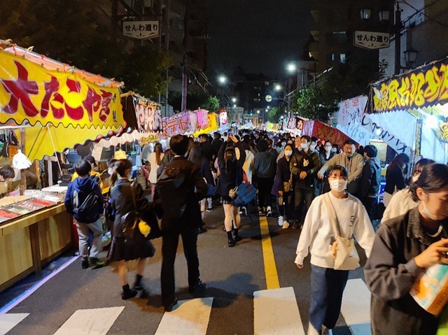 さあ、酉の市の迷宮に向かってみようか