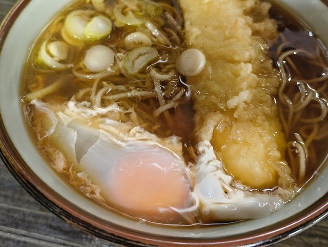生たまごも完璧な白身のくもりを見せてくれる