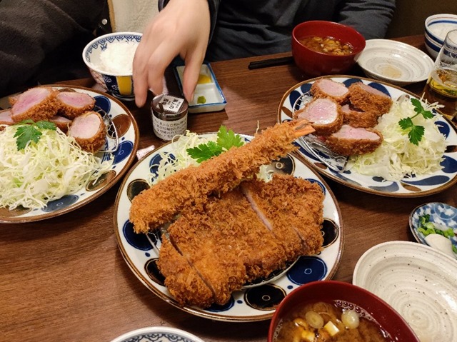 じゅうろくのヒレカツとロースカツとエビフライ