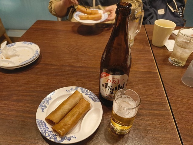 海老春巻と瓶ビール