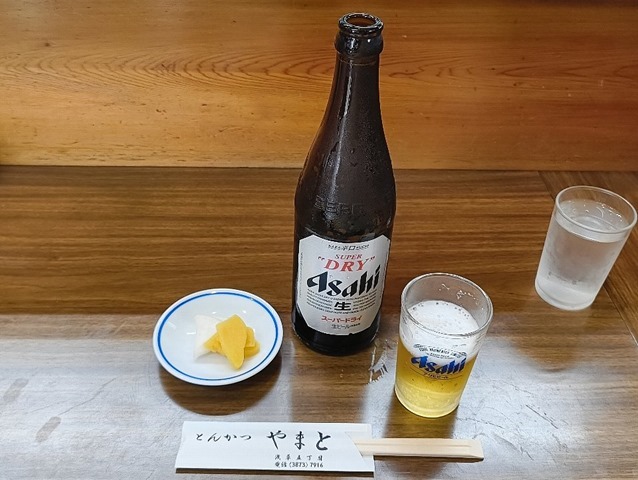 ビールはアサヒスーパードライ