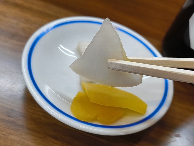 お新香をいただく