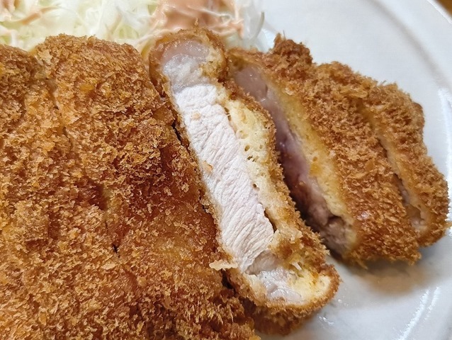 細かいパン粉だ