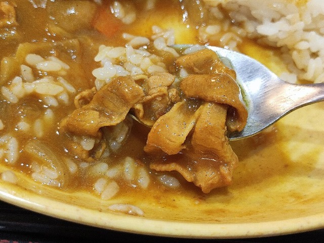 ご飯とカレーの肉だ