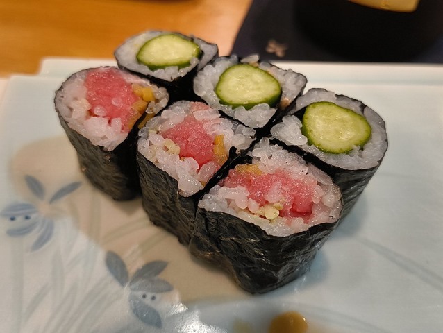 かっぱ巻きとまぐたく