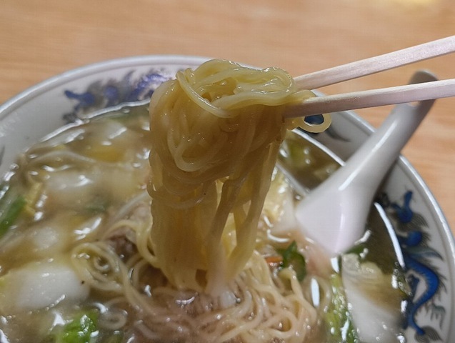 たんめんを手繰る