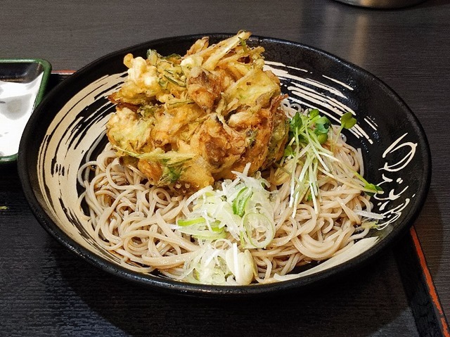 ぶっかけギッシリあさりと葱かきあげそば