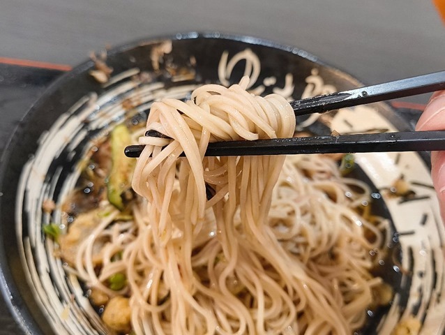 蕎麦を手繰るのだよ（笑）