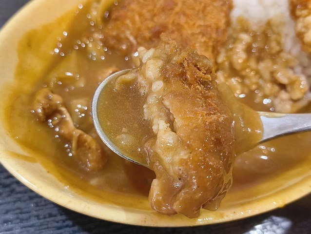 コロッケとカレーと食べてみる