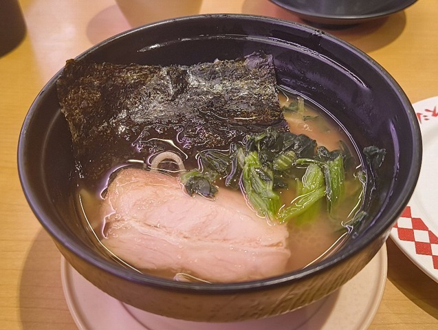 家系風！豚骨醤油ラーメン