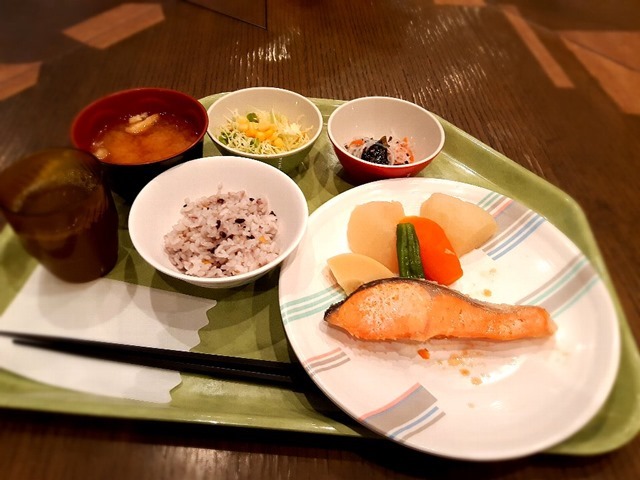 銀さけの甘酒焼定食