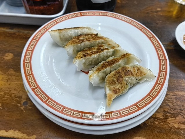 3皿目
