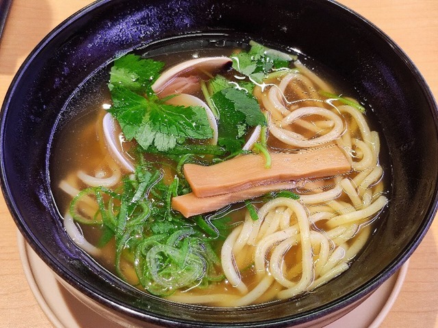 蛤としじみの貝出汁醤油ラーメン