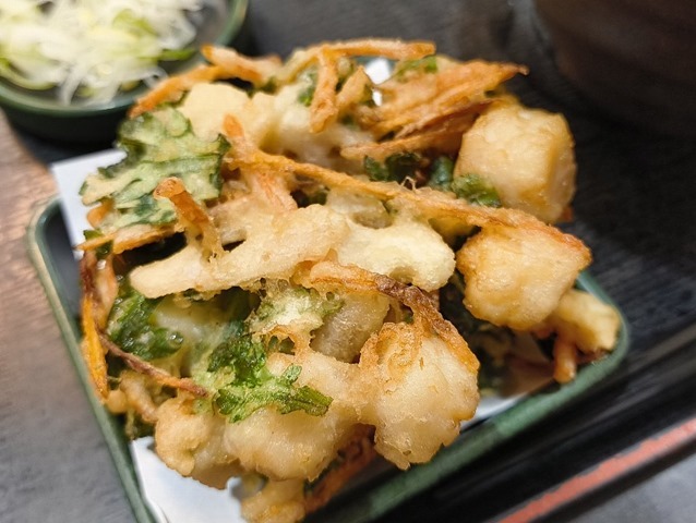 小柱と春菊のかきあげ