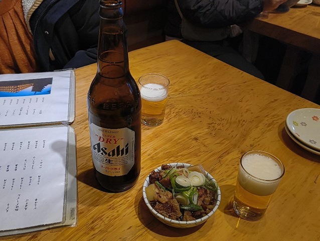 瓶ビールと牛すじ煮込み
