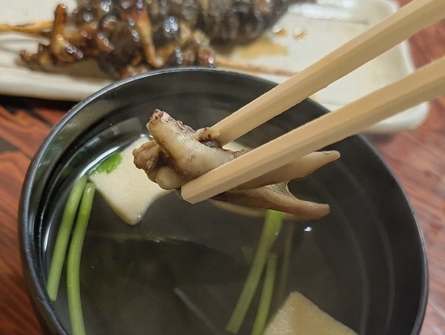 肝吸いを楽しむ