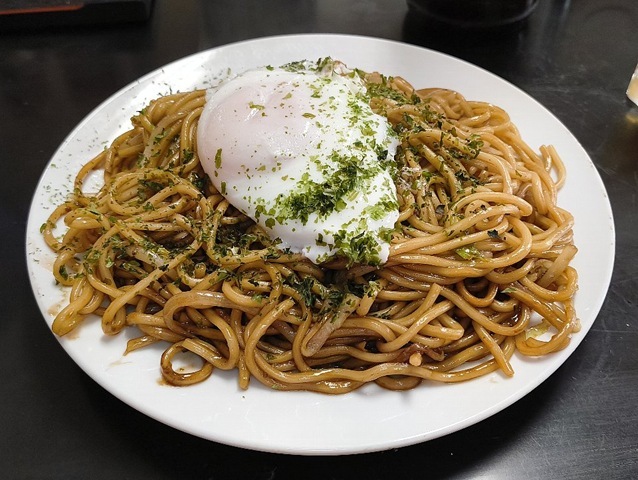 目玉焼そば