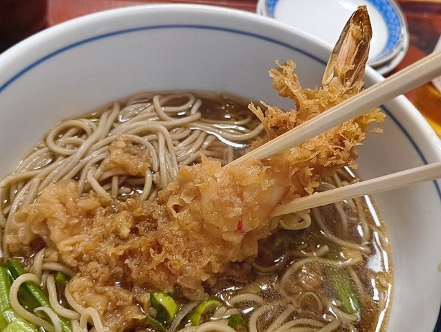 海老天を食べる